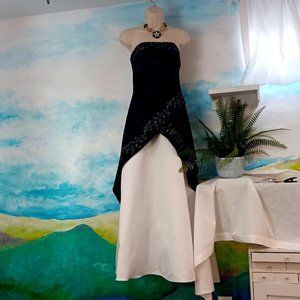 Night Scene California | Dresses | Night Scene Size 78 Stunning Evening Gown Excellent Condition | Poshmark Night Scene California | Dresses | Night Scene Size 78 Stunning Evening Gown Excellent Condition | Poshmark